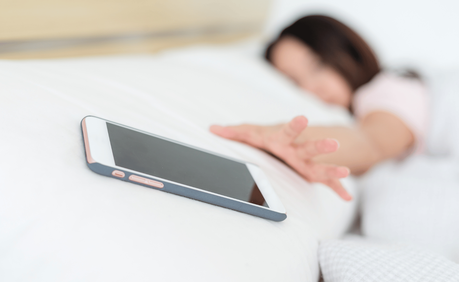 Sóng điện thoại có thật sự gây hại, có nên để điện thoại ở gần khi ngủ hay không?