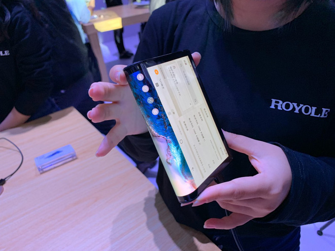 Thông số chi tiết và ảnh cận cảnh FlexPai, smartphone màn hình gập đầu tiên trên thế giới tới từ Trung Quốc